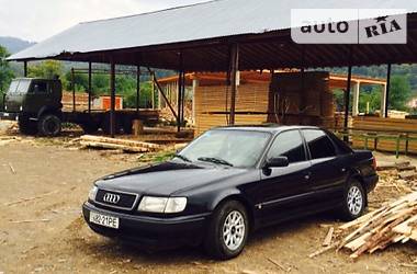Седан Audi 100 1993 в Тячеве
