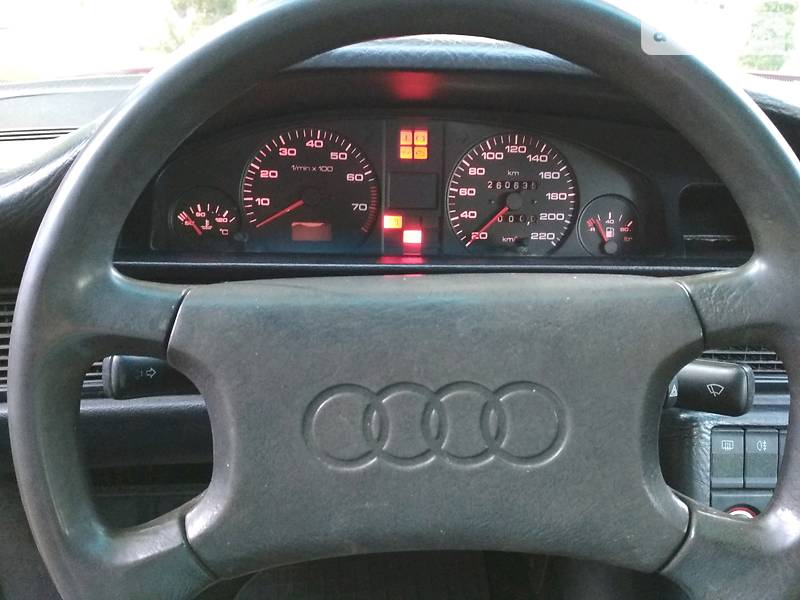 Седан Audi 100 1988 в Києві