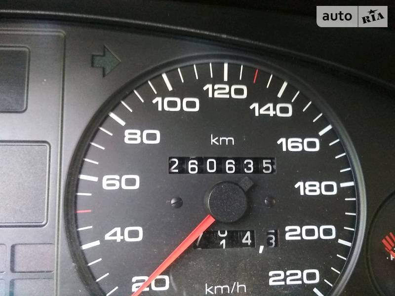 Седан Audi 100 1988 в Києві