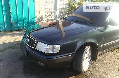 Седан Audi 100 1993 в Харькове