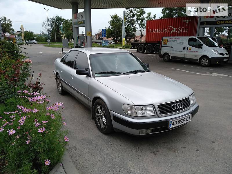 Седан Audi 100 1993 в Гайсине