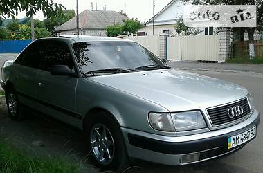 Седан Audi 100 1993 в Звягелі