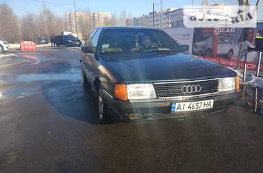 Седан Audi 100 1989 в Киеве