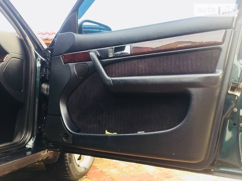 Седан Audi 100 1993 в Ужгороді