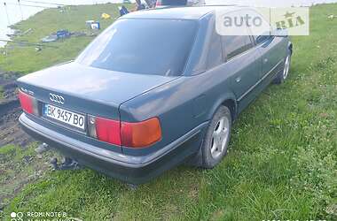 Седан Audi 100 1991 в Кременце
