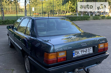 Седан Audi 100 1989 в Луцке