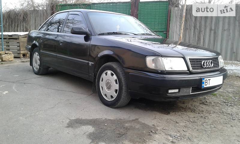 Седан Audi 100 1991 в Херсоне