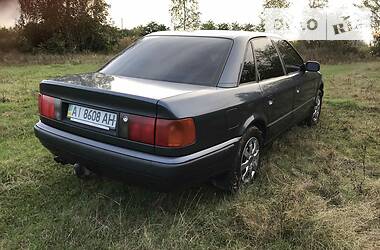 Седан Audi 100 1993 в Литине