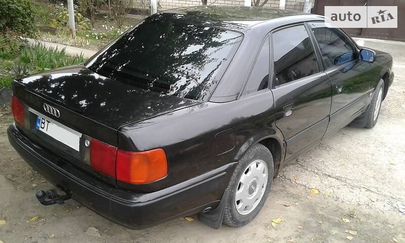 Седан Audi 100 1991 в Херсоне
