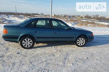 Седан Audi 100 1993 в Городке