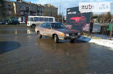 Седан Audi 100 1984 в Изяславе