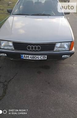 Седан Audi 100 1986 в Києві