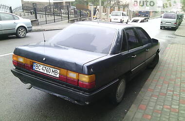 Седан Audi 100 1986 в 