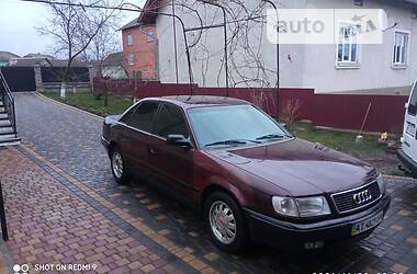 Седан Audi 100 1992 в Стрые