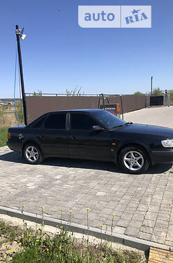 Седан Audi 100 1994 в Чорткове