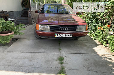 Седан Audi 100 1986 в Виноградове