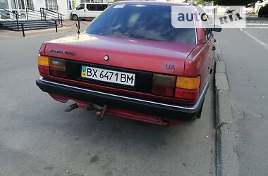 Седан Audi 100 1986 в Славуте