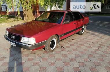 Седан Audi 100 1986 в Славуте