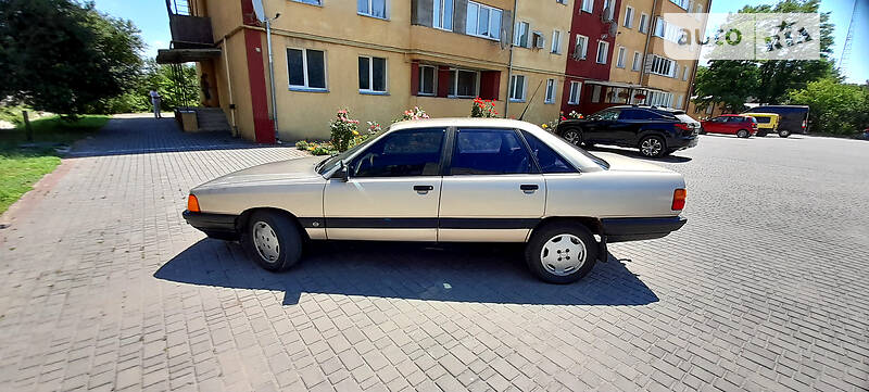 Седан Audi 100 1988 в Шумске фото 4 Седан Audi 100 1988 в Шумске