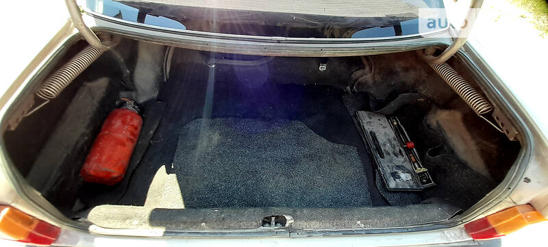 Седан Audi 100 1988 в Шумске фото 25 Седан Audi 100 1988 в Шумске