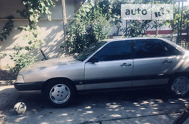 Седан Audi 100 1986 в Виноградове