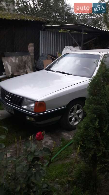 Универсал Audi 100 1989 в Львове