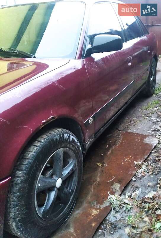 Седан Audi 100 1994 в Глухові