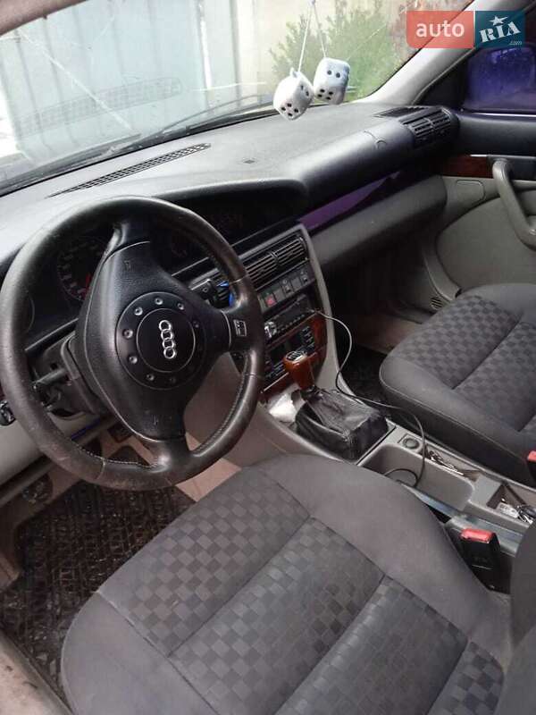 Седан Audi 100 1993 в Новгород-Сіверському