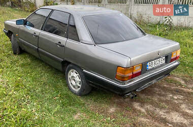 Седан Audi 100 1987 в Бершади