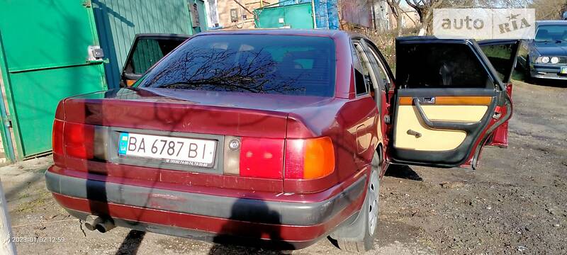 Седан Audi 100 1992 в Кропивницькому