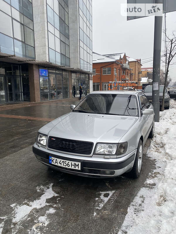 Седан Audi 100 1993 в 