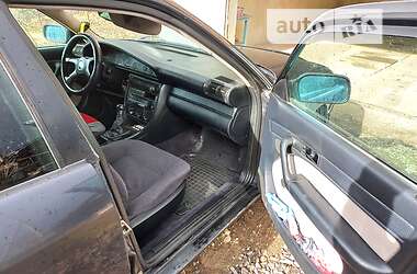 Седан Audi 100 1992 в Городенці