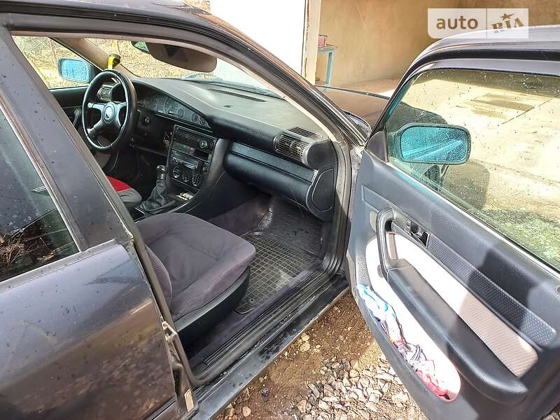 Седан Audi 100 1992 в Городенці