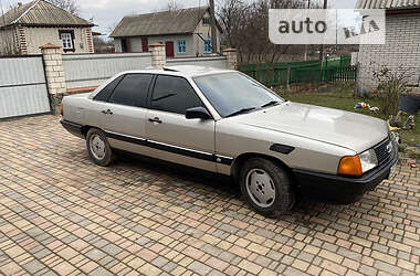 Седан Audi 100 1987 в Виннице