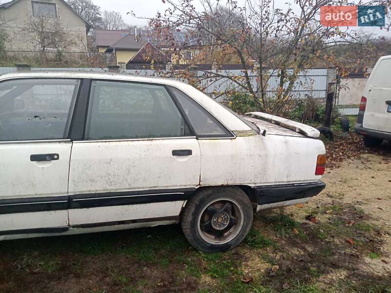 Седан Audi 100 1982 в Тернополе