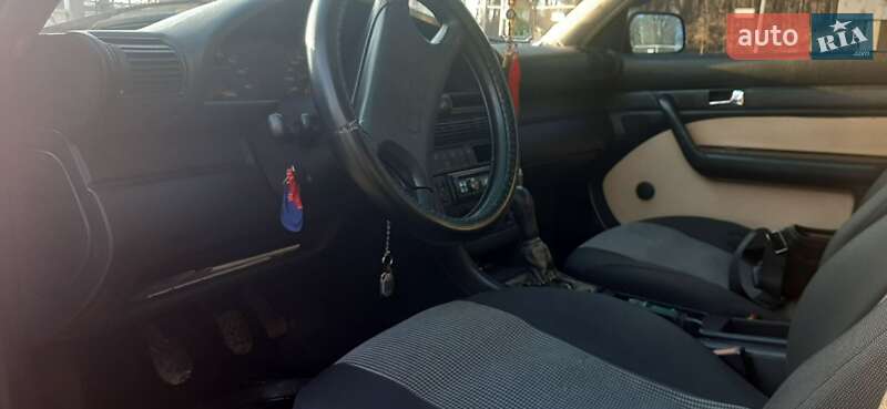 Седан Audi 100 1991 в Харькове