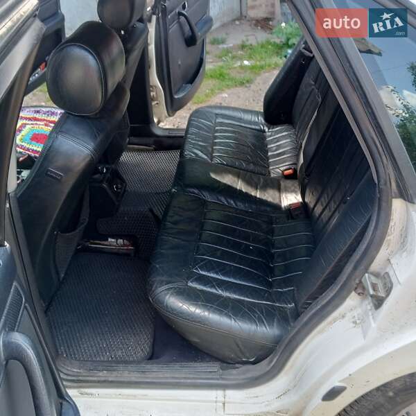 Седан Audi 100 1992 в Чернигове