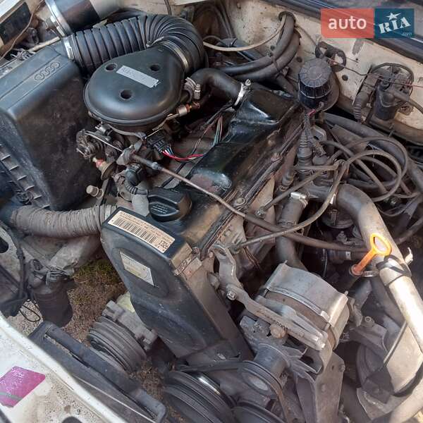 Седан Audi 100 1992 в Чернігові