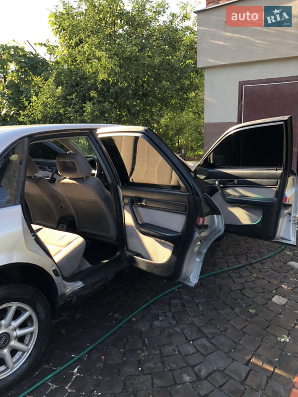 Седан Audi 100 1991 в Мукачево