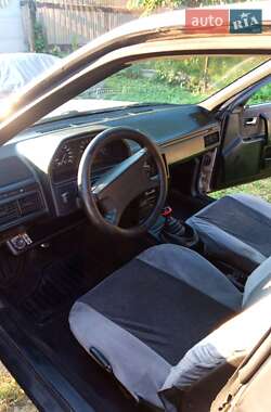 Седан Audi 100 1988 в Киеве
