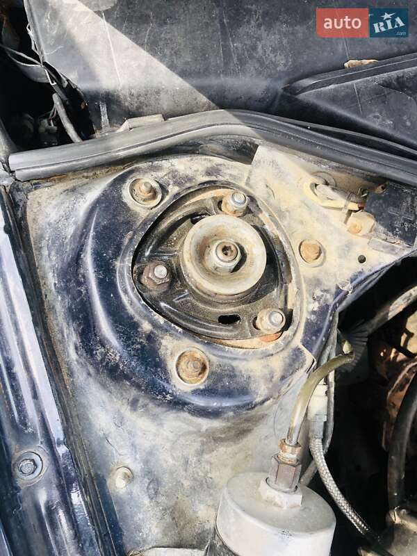 Седан Audi 100 1993 в Буче