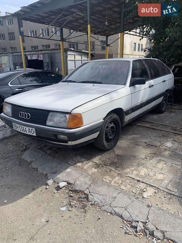 Универсал Audi 100 1987 в Одессе