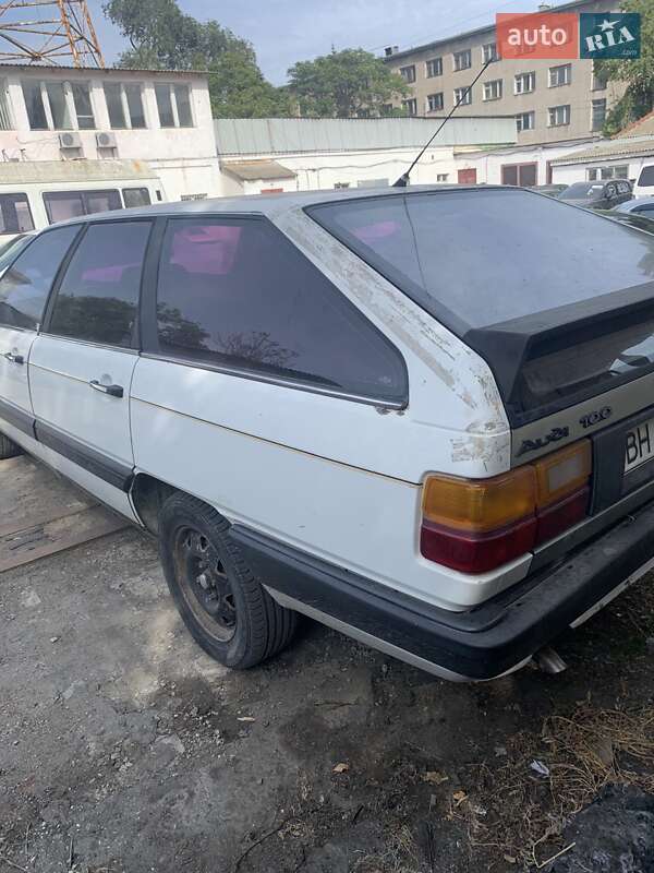Универсал Audi 100 1987 в Одессе