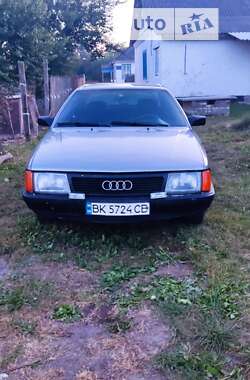 Седан Audi 100 1988 в Костополе