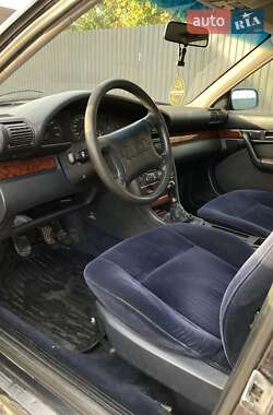 Седан Audi 100 1994 в Умані