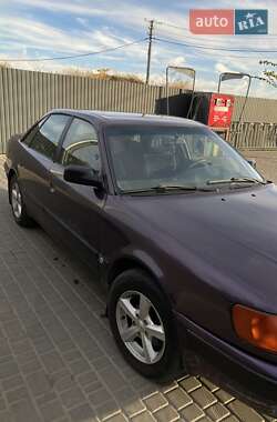 Седан Audi 100 1994 в Умані