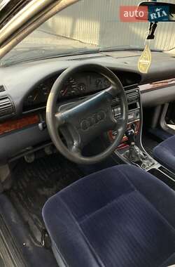 Седан Audi 100 1994 в Умані