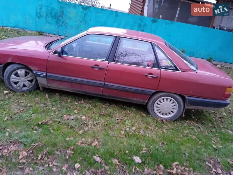 Седан Audi 100 1983 в 