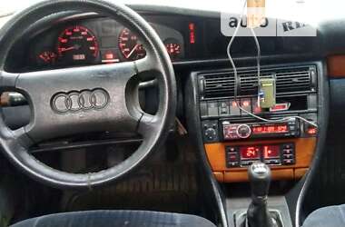 Седан Audi 100 1992 в Светловодске