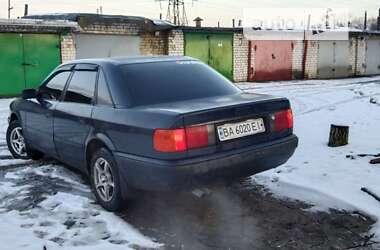 Седан Audi 100 1992 в Светловодске